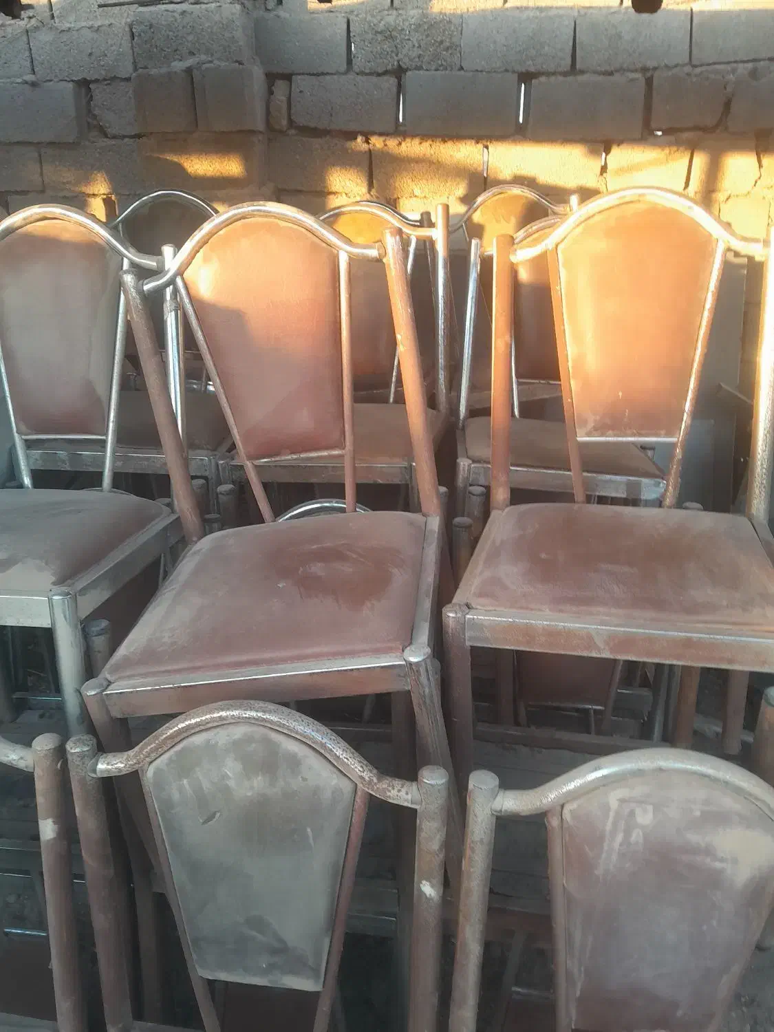 صندلی سالم|صندلی و نیمکت|سوسنگرد, |دیوار