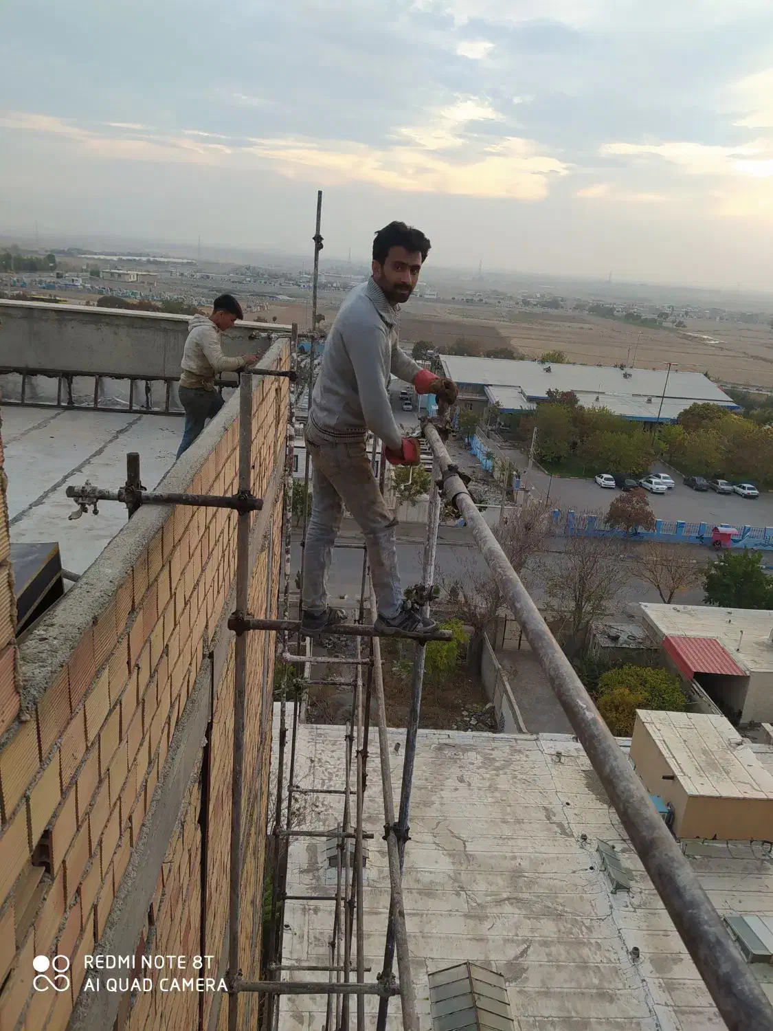 نصب داربست|خدمات پیشه و مهارت|آبیک, |دیوار