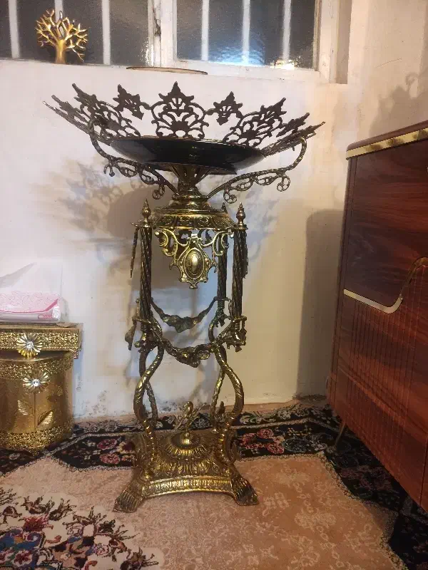 میوه خوری برنج سنگین|کلکسیون اشیاء عتیقه|قم, ولیعصر|دیوار