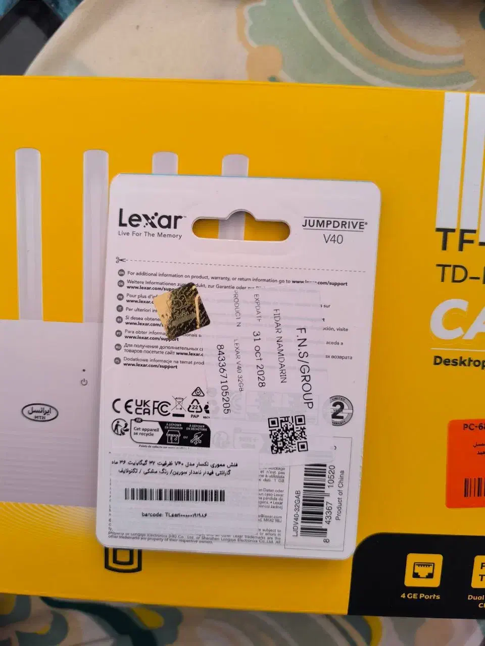 فلش مموری USB 2.0 لکسار مدل V40 ظرفیت 32 گیگابایت|قطعات و لوازم جانبی رایانه|سرپل ذهاب, |دیوار