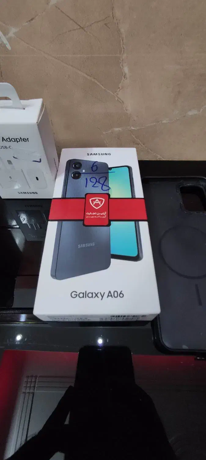 گوشی سامسونگ اصلی مدل A06 128 gig رم 6|موبایل|شیراز, شهدای شهرک سعدی|دیوار