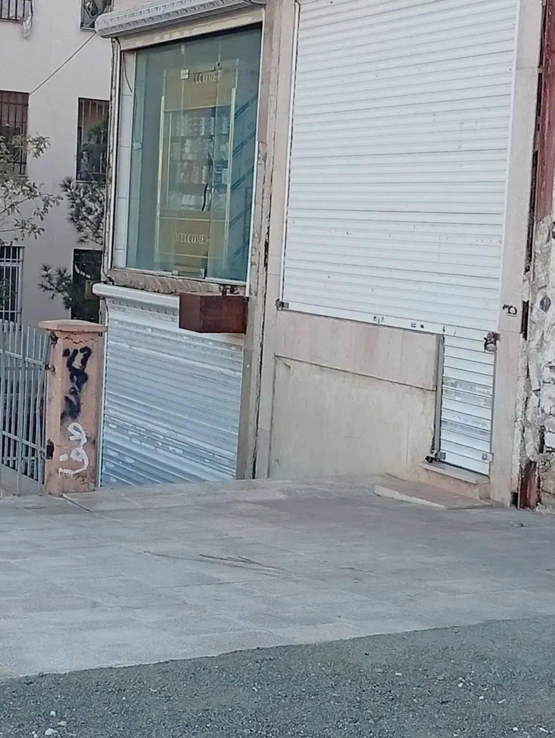 اجاره یک باب مغازه تجاری در پرند|اجارهٔ مغازه و غرفه|پرند, فاز ۶|دیوار