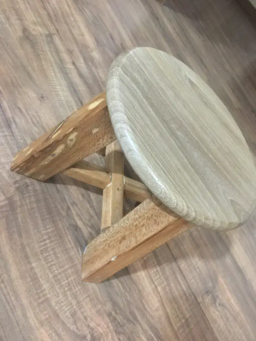 چهارپایه چوبی دستساز کیفیت ممتاز|صندلی و نیمکت|قزوین, |دیوار