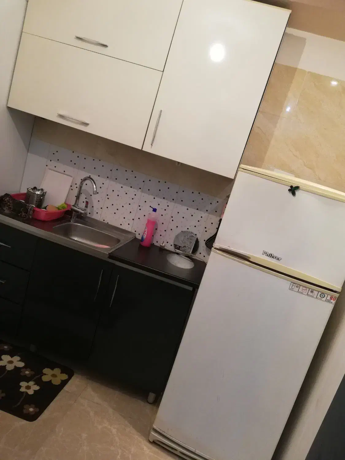 اجاره واحد روزانه هفتگی ماهانه مرکز شهر لاهیجان|اجارهٔ کوتاه‌مدت آپارتمان و سوئیت|لاهیجان, طالقانی|دیوار