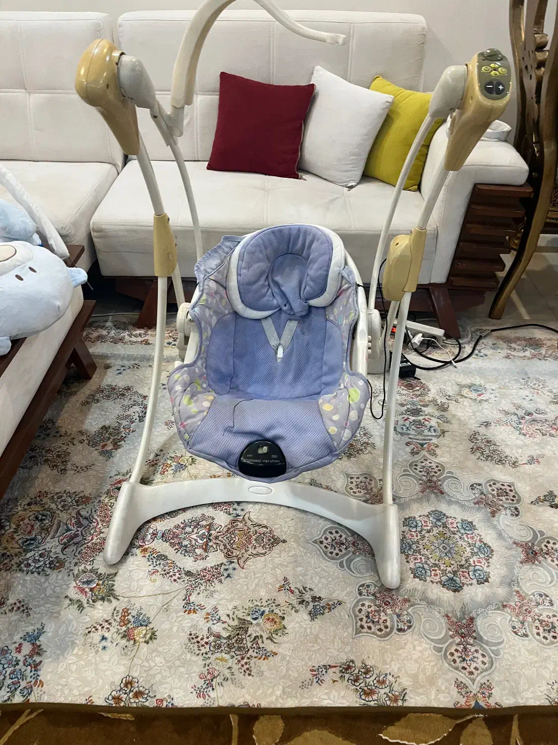 تعدادی لوازم نوزاد و بارداری|اسباب و اثاث بچه|همدان, |دیوار