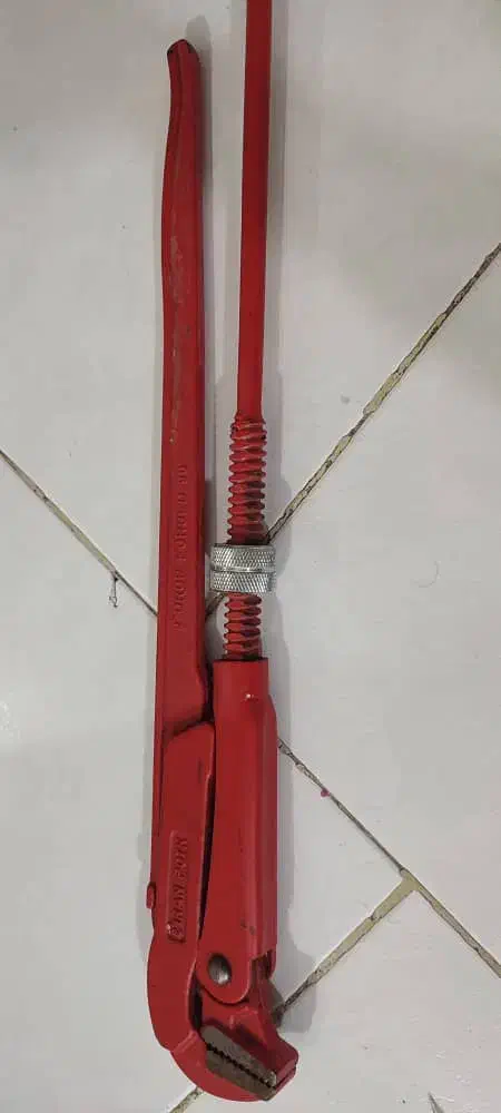 آچار|ابزارآلات|گرگان, |دیوار