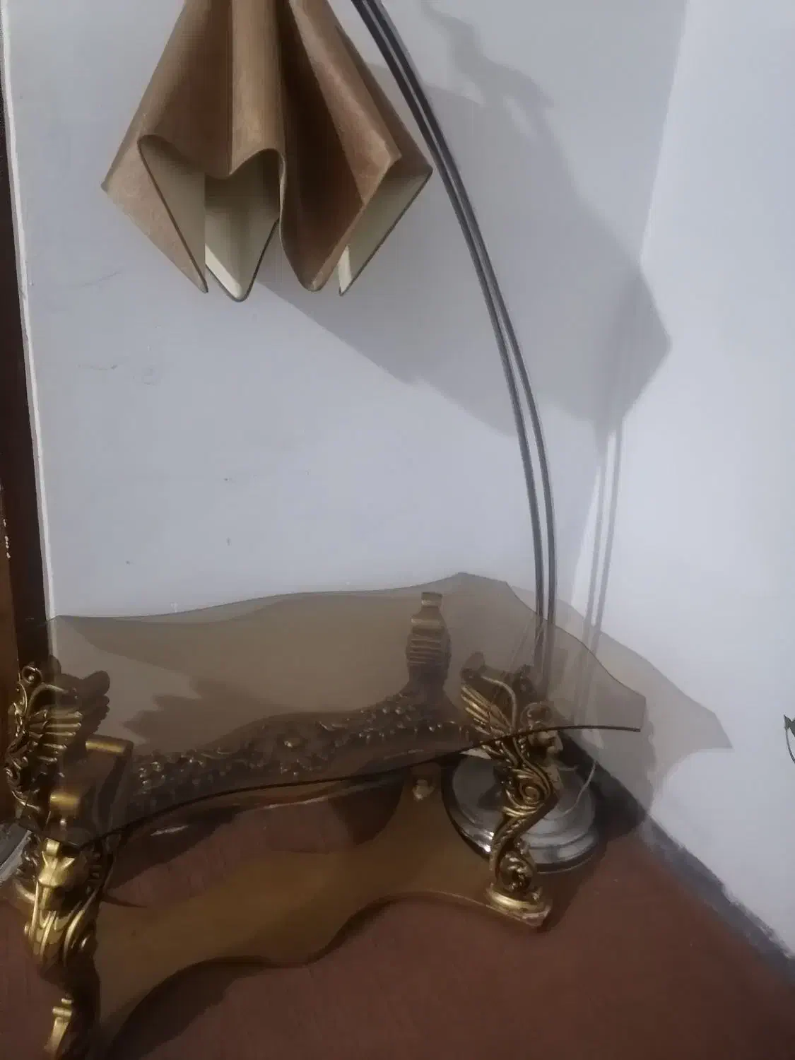 مبل 7 نفره شتری همراه با گلمیز و اباژور|مبلمان خانگی و میز عسلی|شیراز, مسلم|دیوار