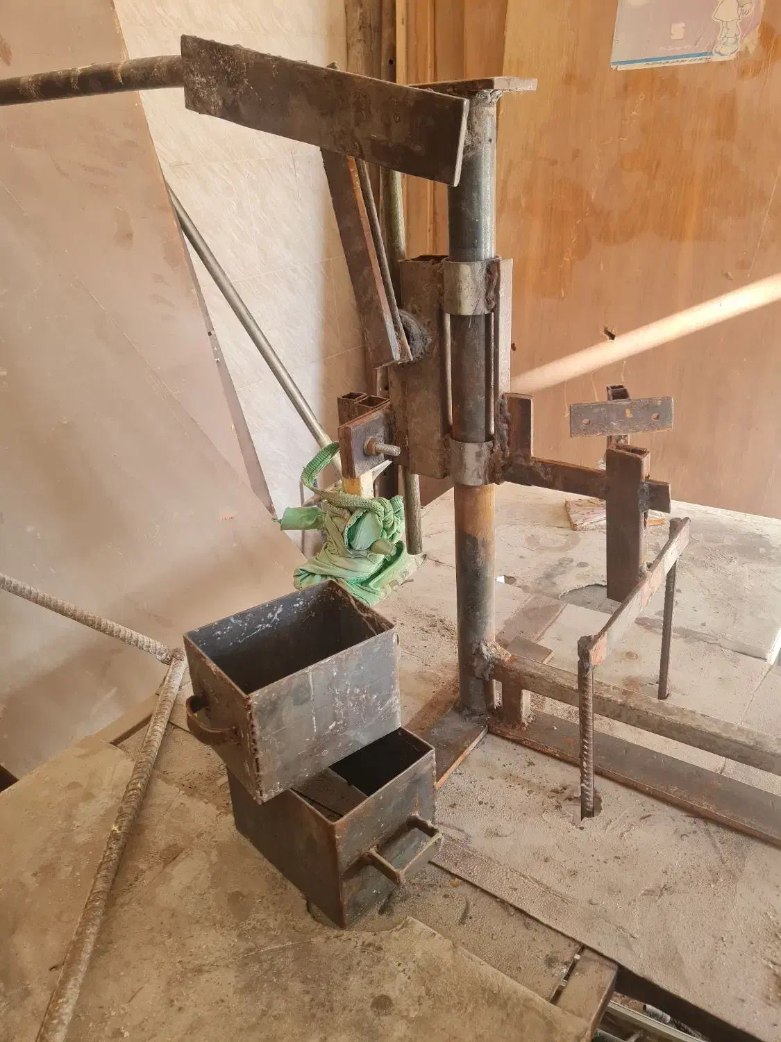 دستگاه پرس دستی خرما|ابزارآلات|داراب, |دیوار