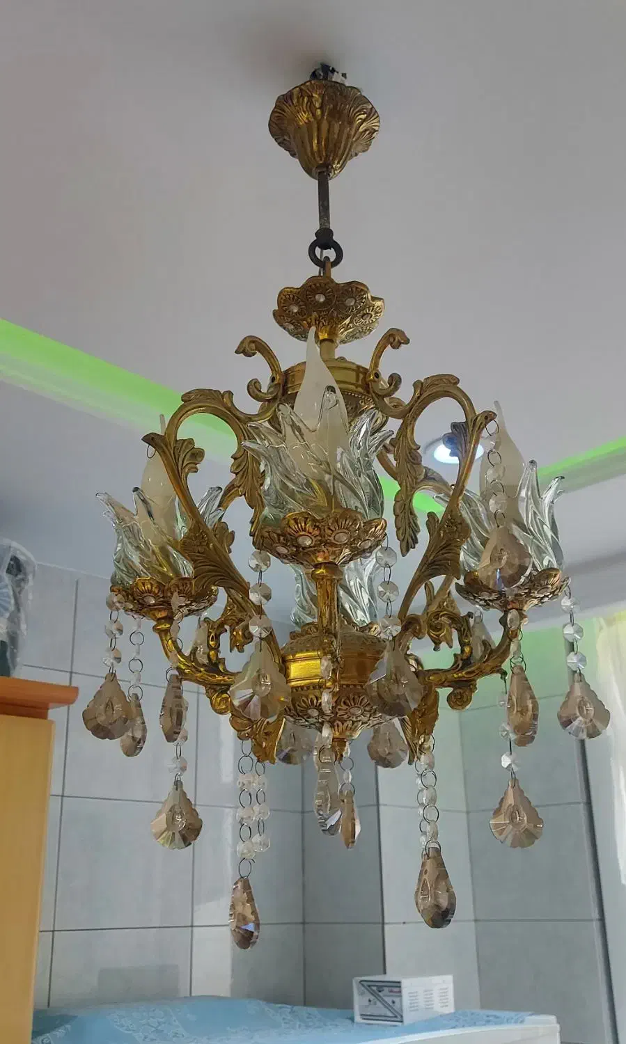لوستر ۱۵ شاخه برنجی طرح فرشته و لوستر ۴ شاخه برنجی|لوستر و چراغ آویز|تهران, خانی آباد نو شمالی|دیوار