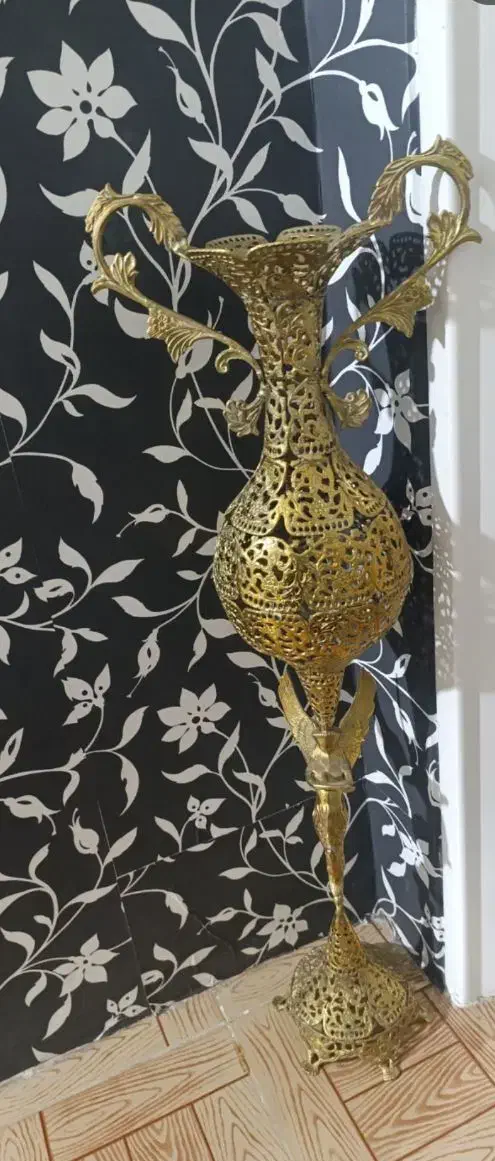 گلدان برنز|مجسمه، تندیس، ماکت|ارومیه, |دیوار