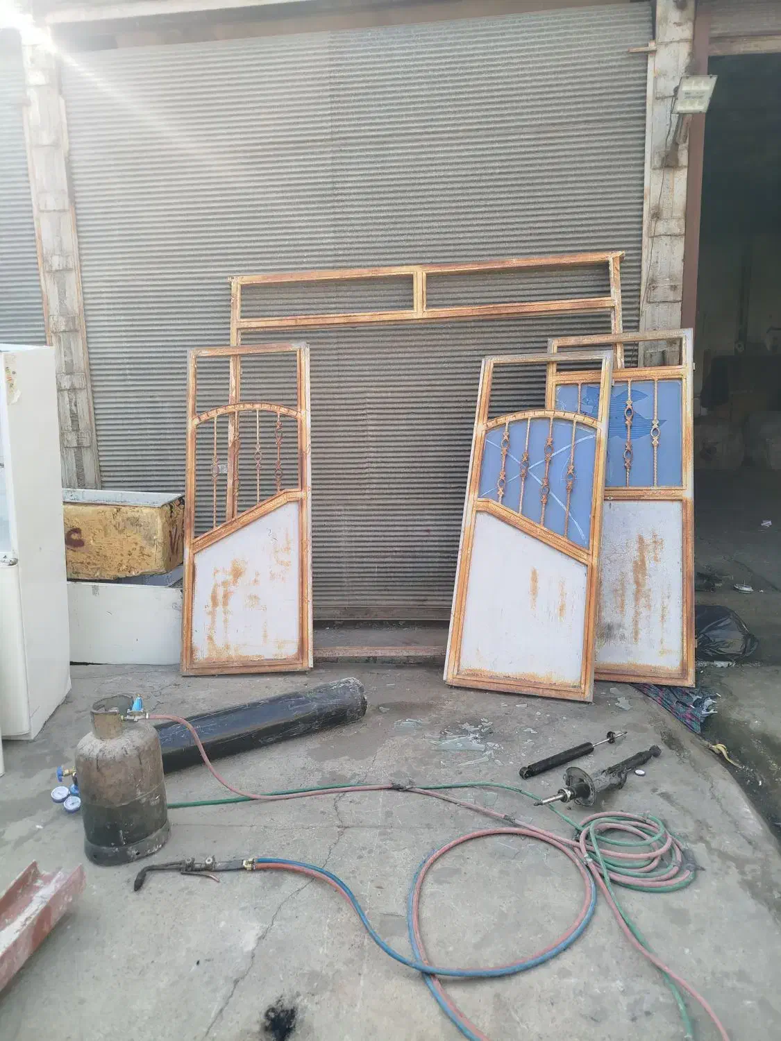 درب خیلی تمیز|مصالح و تجهیزات ساختمان|میاندوآب, |دیوار