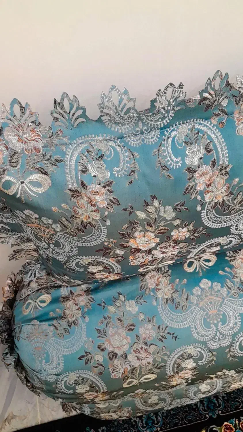 روبالشتی|رختخواب، بالش، پتو|ایرانشهر, |دیوار