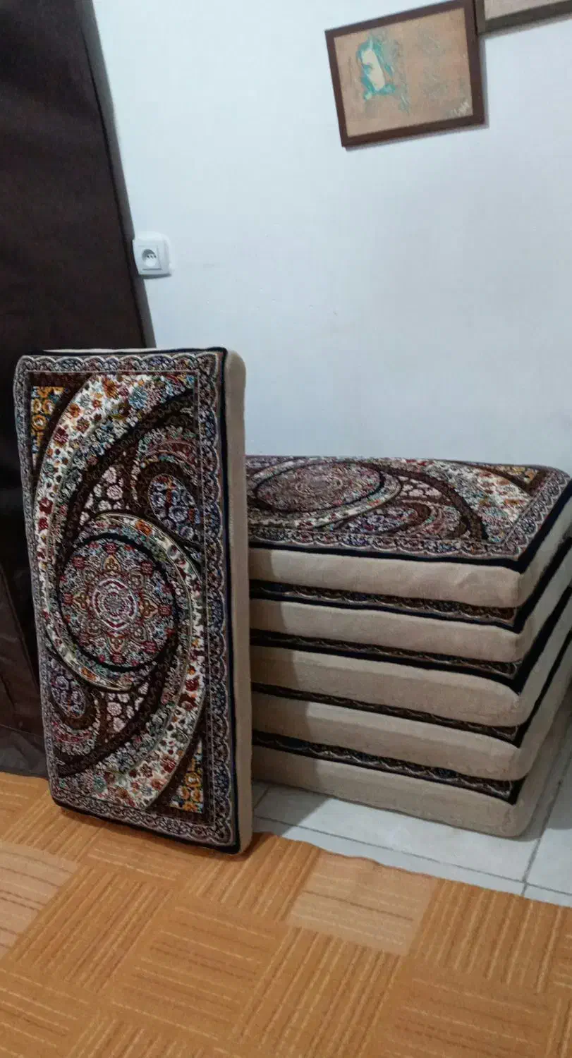 پشتی 6عدد|پشتی|کرمانشاه, |دیوار