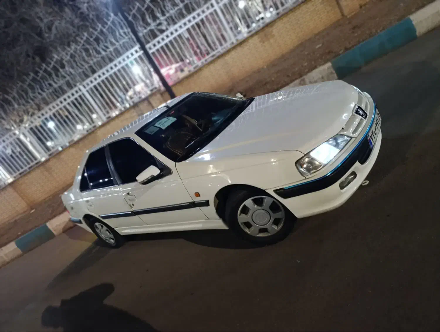 پژو پارس|خودرو سواری و وانت|تاکستان, |دیوار