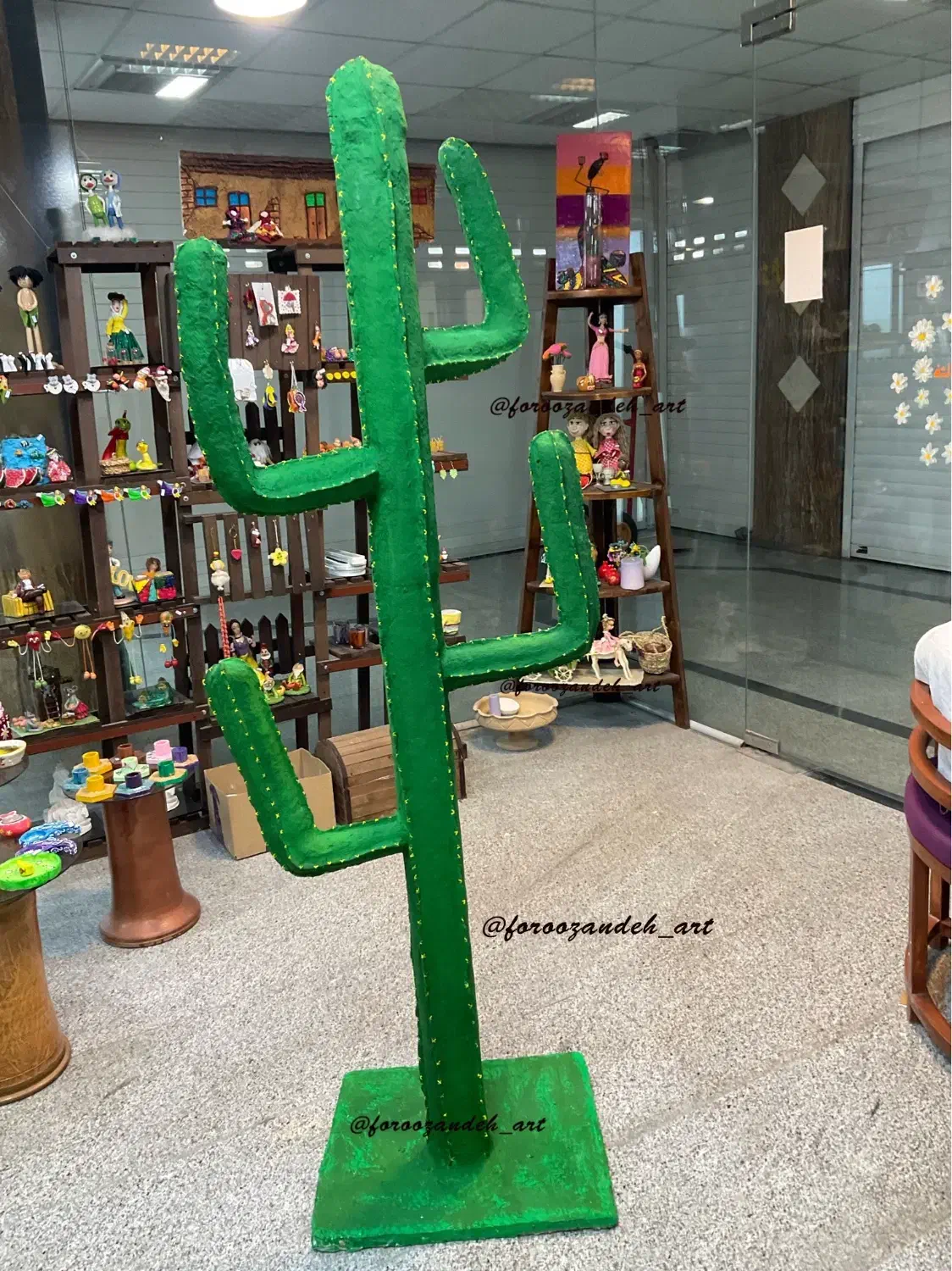 کاکتوس تریینی دست ساز|گل و گیاه طبیعی|کرمان, |دیوار