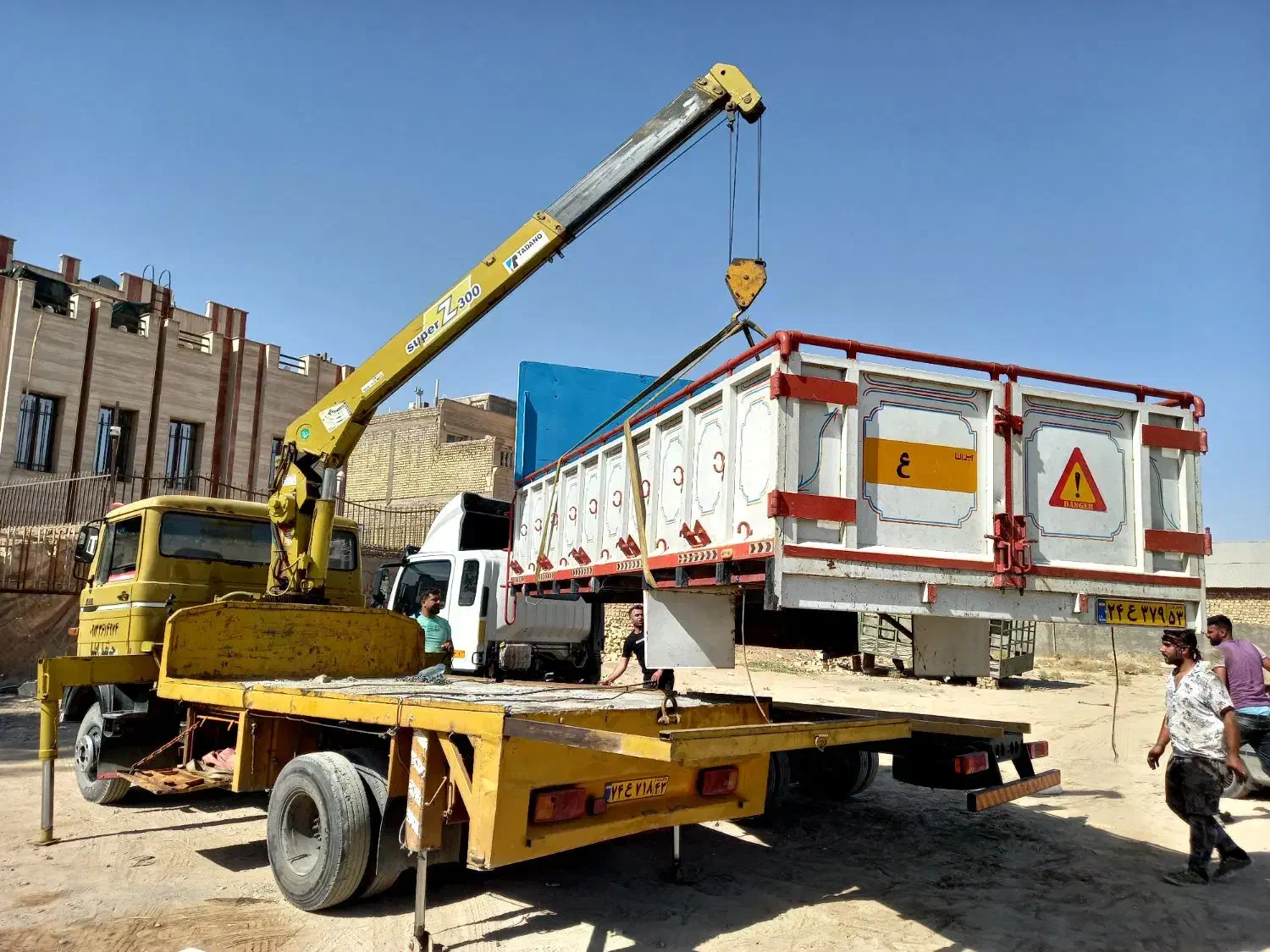 جرثقیل خاور کفی|خدمات حمل و نقل|کاشان, بهشتی|دیوار