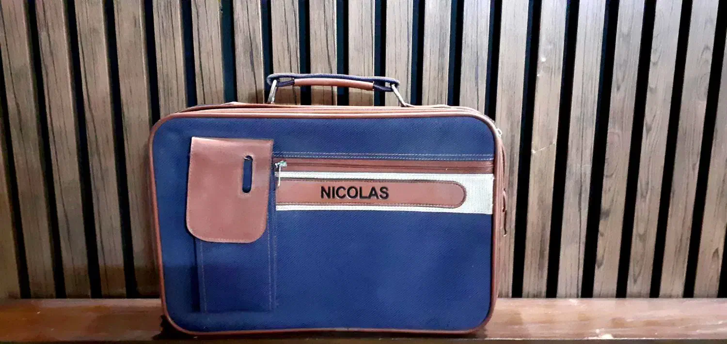 کیف لب تاب خارجی نو نیاز به تعمیر زیپ|کیف، کفش، کمربند|کاشان, فاز ۱ ناجی آباد|دیوار