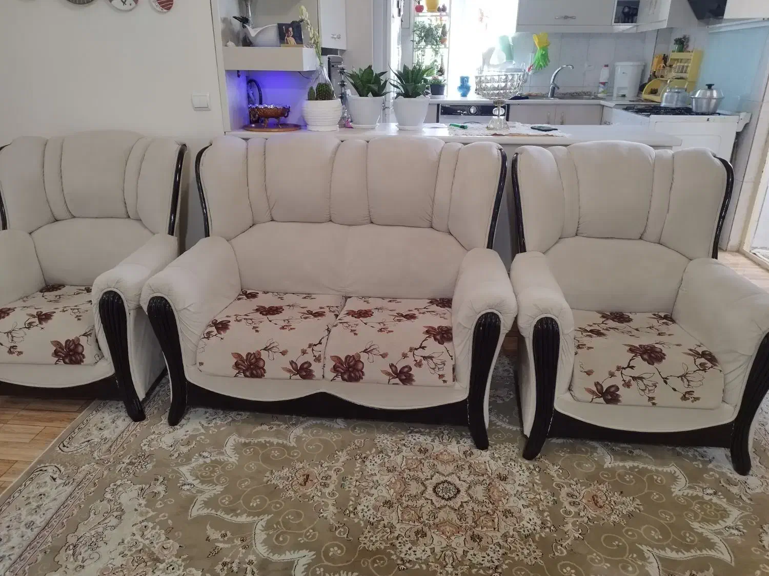 مبل ۷ نفره|مبلمان خانگی و میز عسلی|محمدشهر, شهرک چمران|دیوار