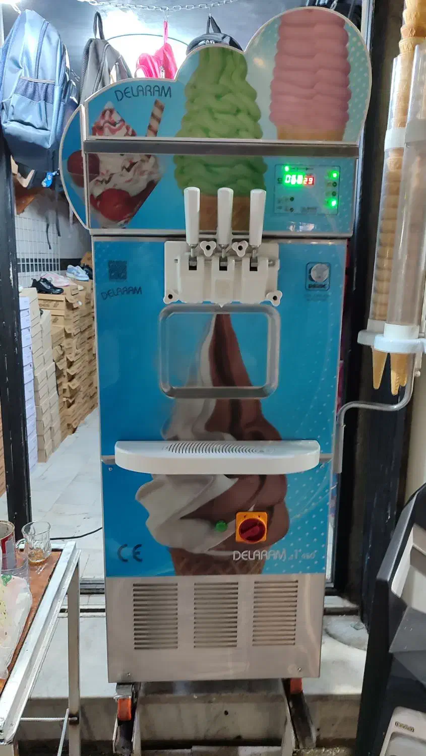 یخچال بستنی قیفی|فروشگاه و مغازه|ماهدشت, |دیوار