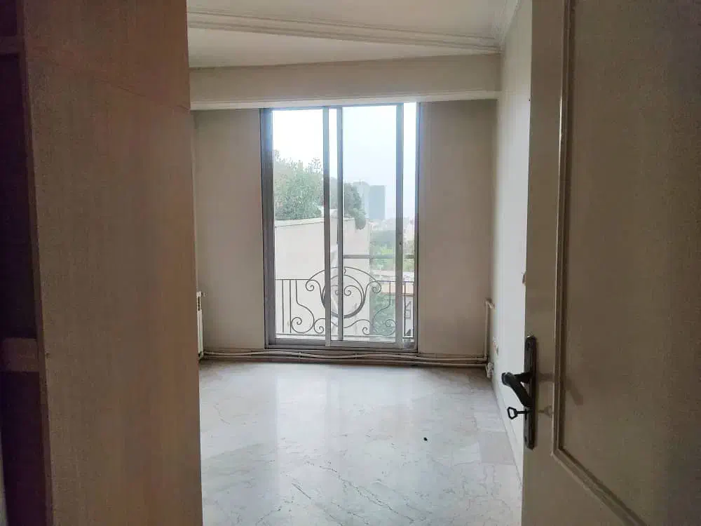 اجاره‌آپارتمان۱۸۰مترتاپ لوکیشن/خوش نور/فول امکانات