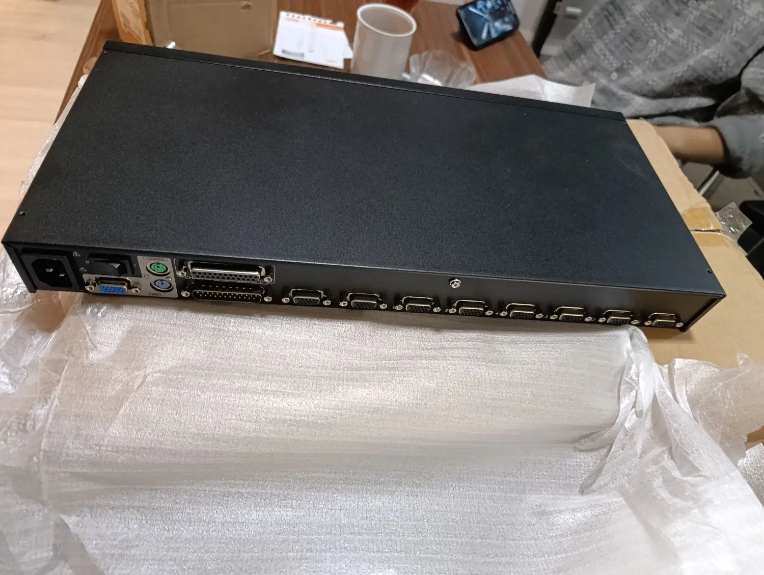 سوییچ کیویام ۸ پورت 8-Port KVM Switch|مودم و تجهیزات شبکه|تهران, بهار|دیوار