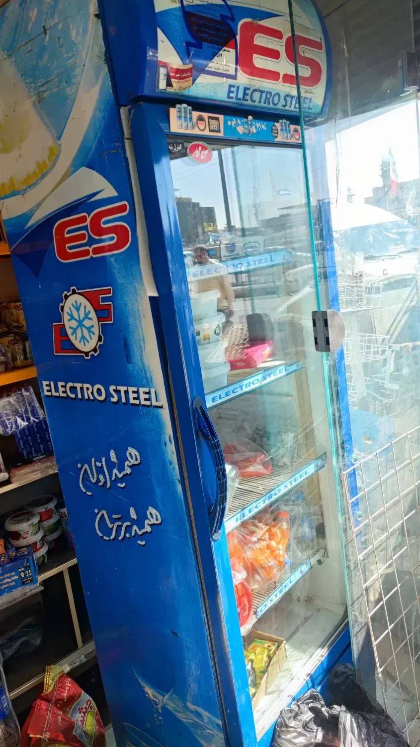 دو یخچال ویترینی ۳در ۲ در،و ایستاده سوپری|فروشگاه و مغازه|قم, قم نو|دیوار