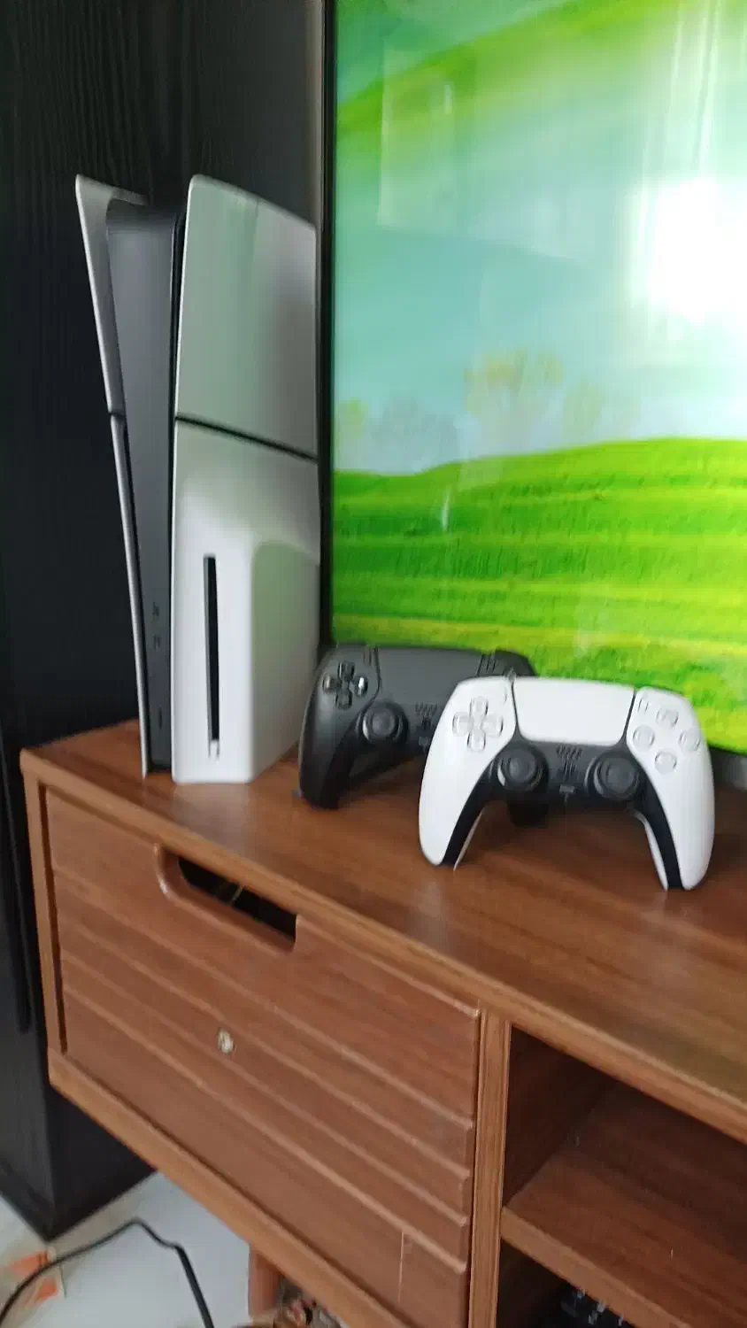 ps5 اسلیم استاندارد ۲ دسته با بازی|کنسول، بازی ویدئویی و آنلاین|تهران, سلسبیل جنوبی|دیوار