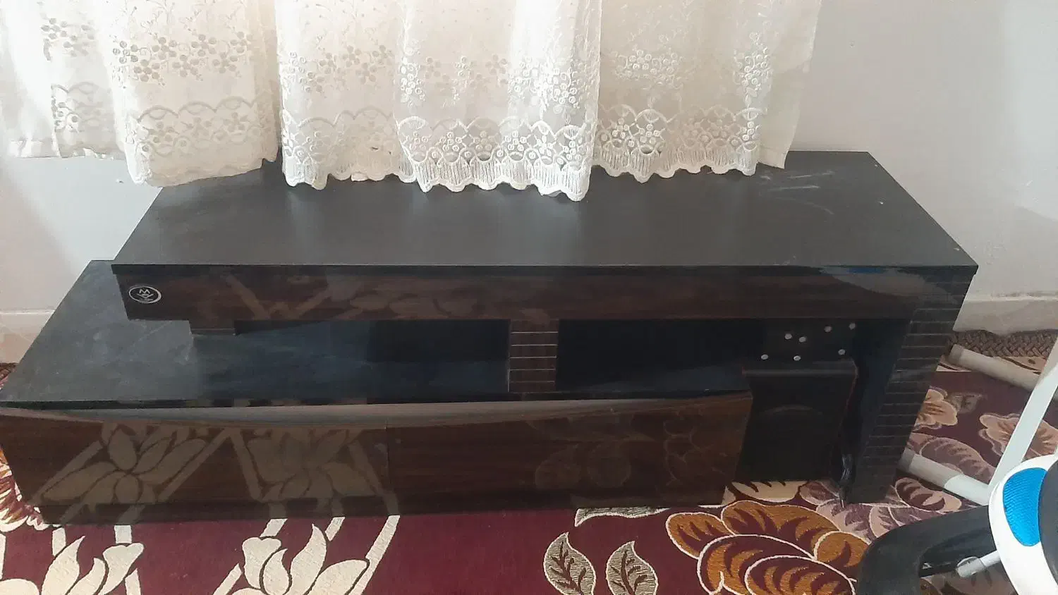 مبل ۷ نفره .میز تلویزیون.  ساعت ایستاده|مبلمان خانگی و میز عسلی|زابل, |دیوار