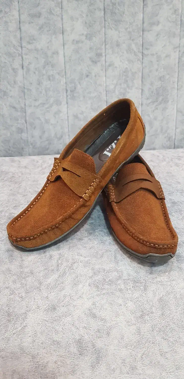 کفش کالج|کیف، کفش، کمربند|پاکدشت, حصار امیر|دیوار