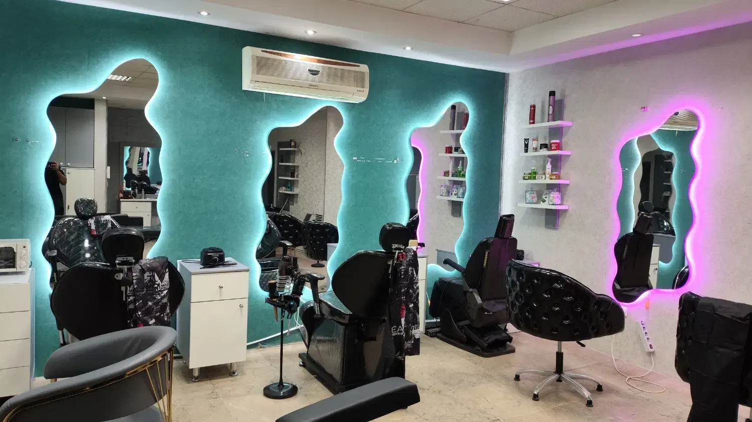 استخدام آرایشگر خانوم در کلیه لاین ها|استخدام درمانی، زیبایی، بهداشتی|تهران, سازمان برنامه شمالی|دیوار