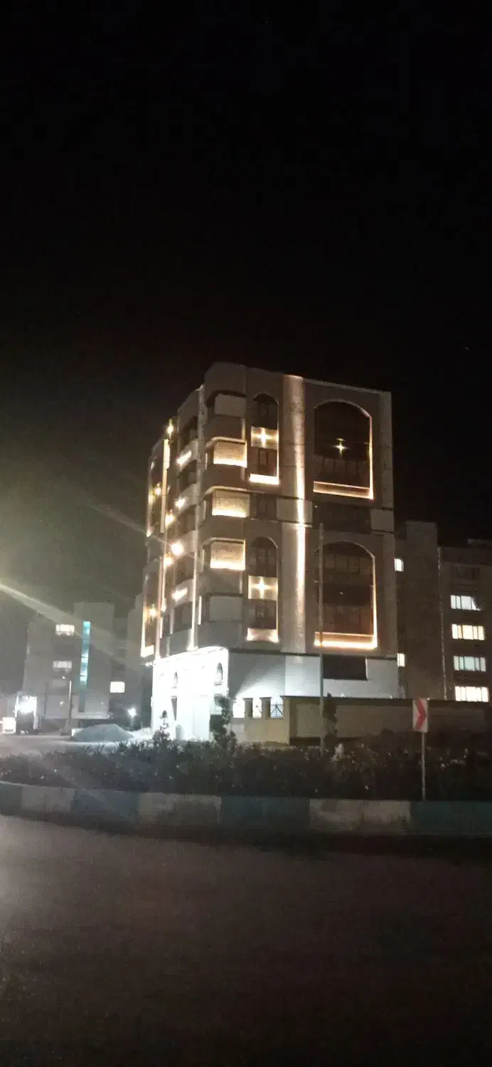 رهن فول امکانات 115فرهنگیان *سیزان*|اجارهٔ آپارتمان|همدان, |دیوار