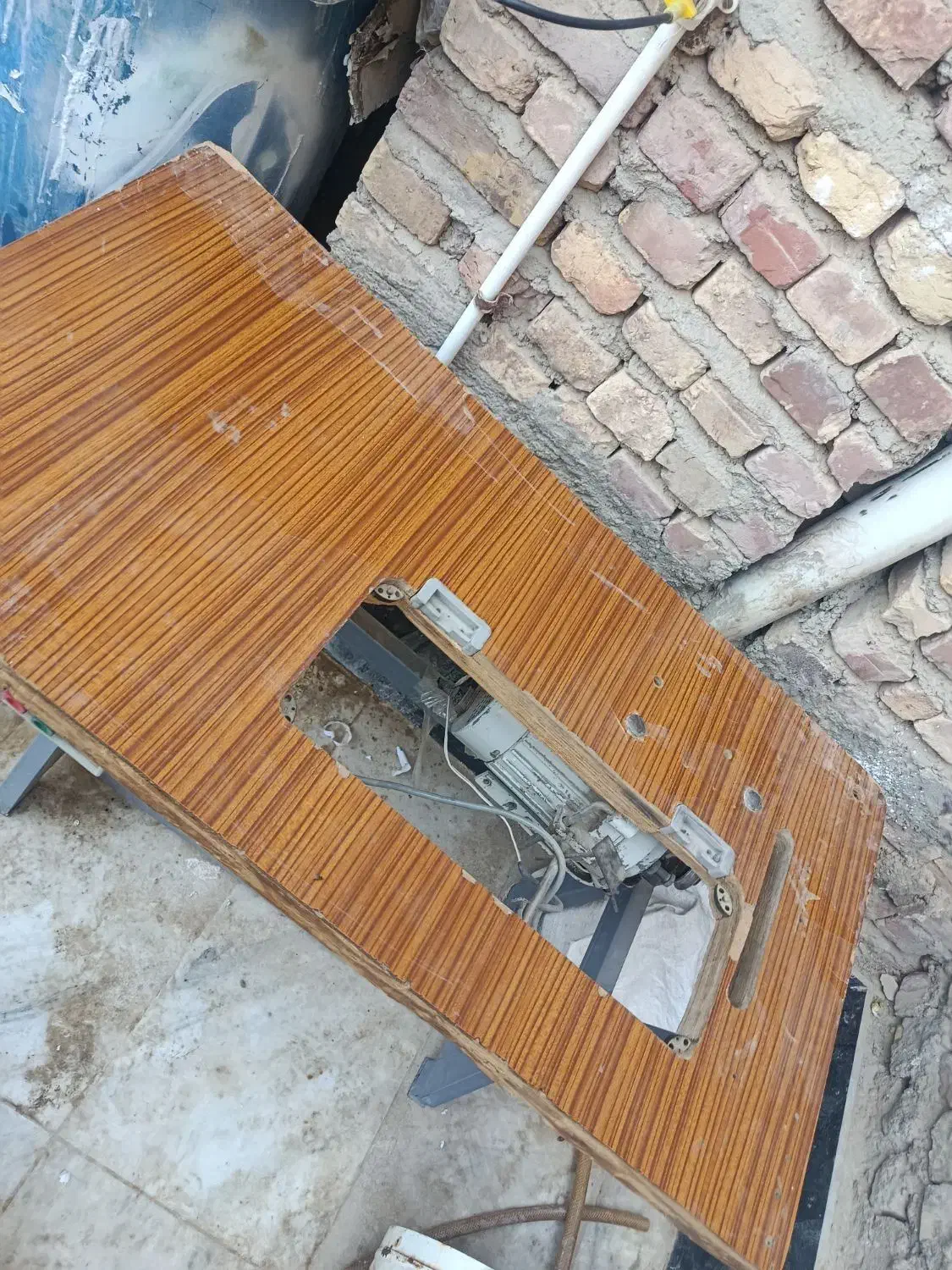 چرخ گلدوزی تیپیکال نو|چرخ خیاطی و ریسندگی|سراوان, |دیوار