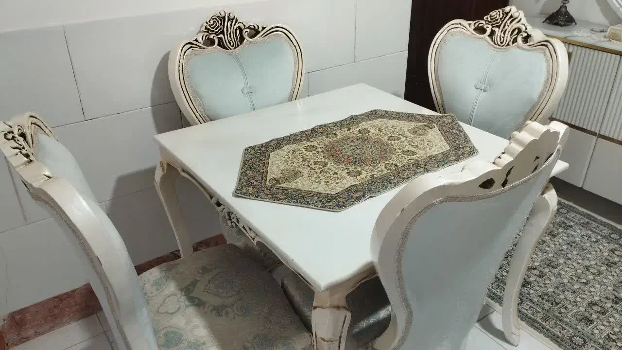 فروش فوری بع علت جایه جایی|مبلمان خانگی و میز عسلی|دامغان, |دیوار