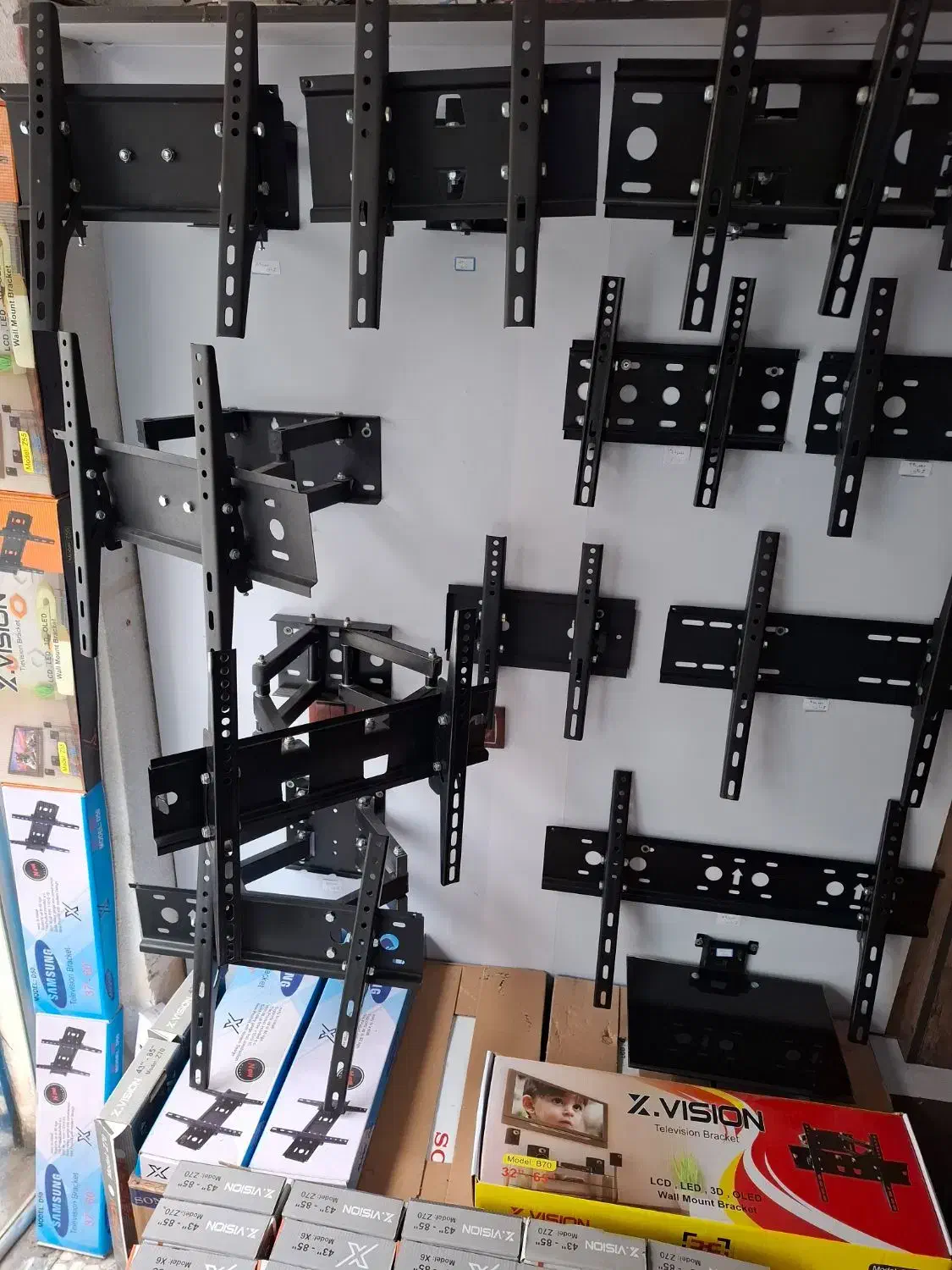 پایه تلویزیون مدل بازویی،متحرک جهت نصب تلویزیون|تلویزیون و پروژکتور|رشت, شالکو|دیوار