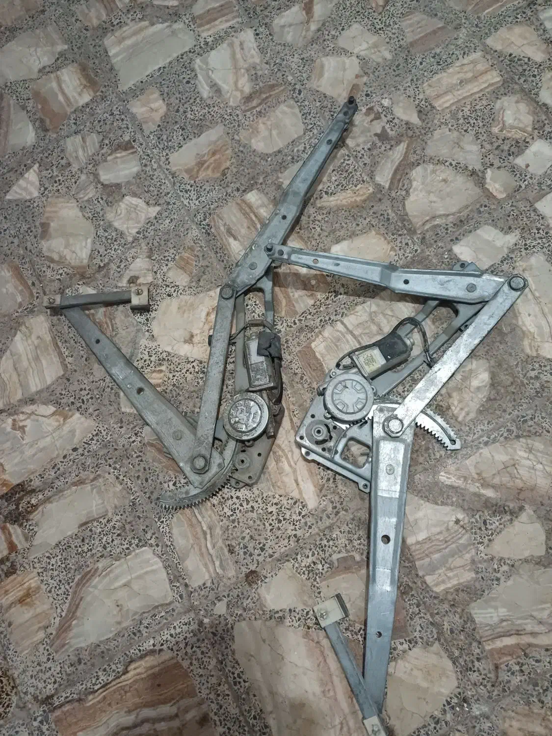 شیشه بالابر ایسوزو|قطعات یدکی و لوازم جانبی|بافت, |دیوار