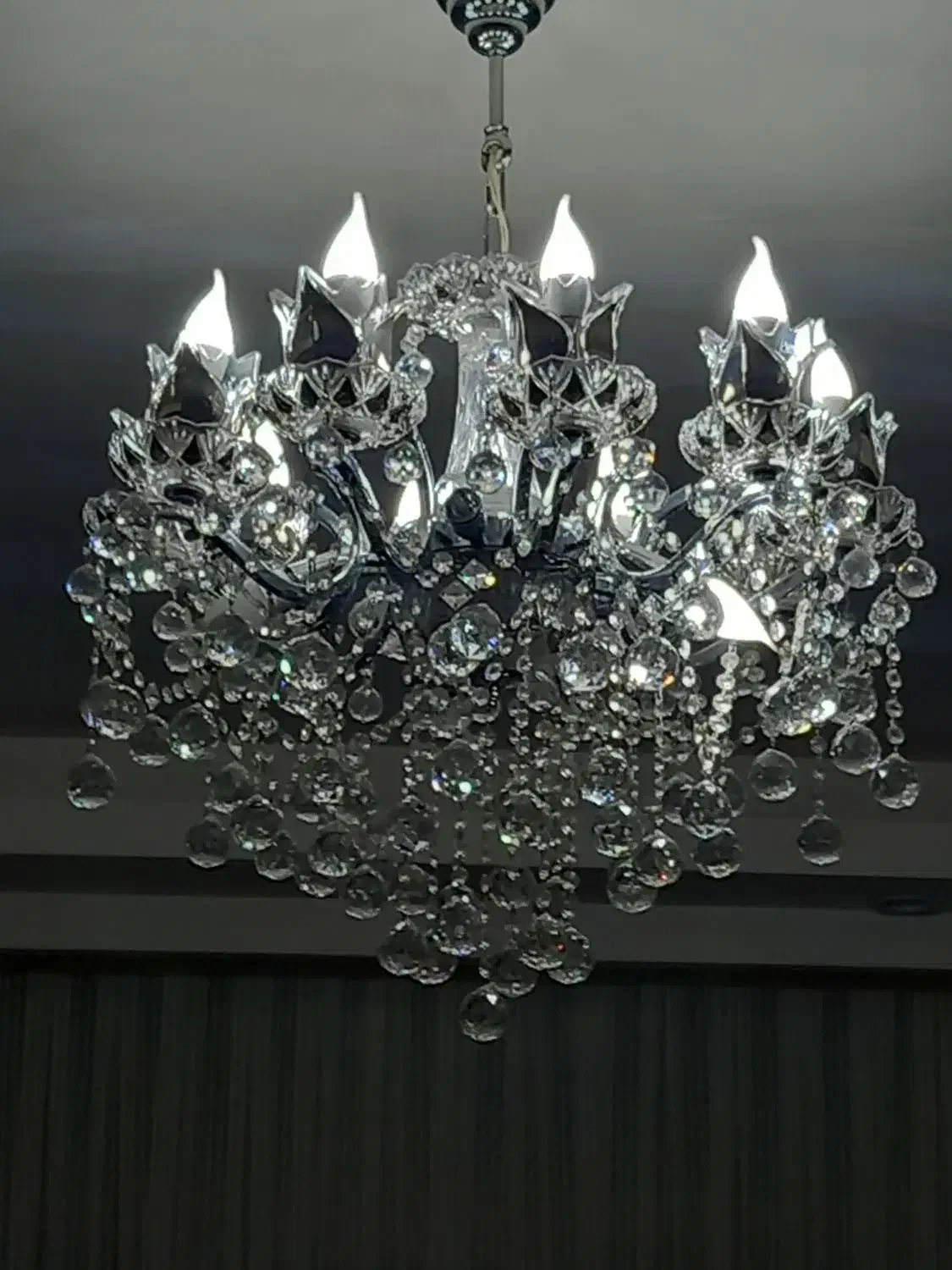 لوستر ۱۰ شعله آرامیس تمام کریستال|لوستر و چراغ آویز|اسلام‌شهر, شهرک واوان|دیوار