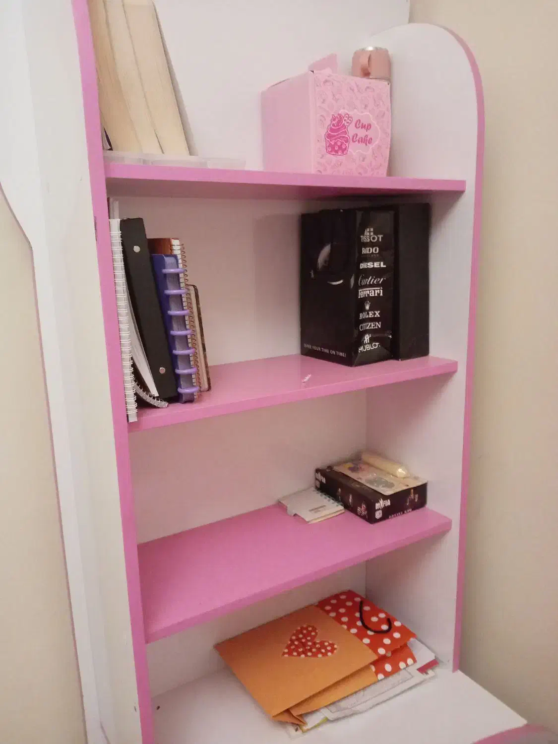 سرویس خواب|تخت و سرویس خواب|شیراز, باغ تخت|دیوار