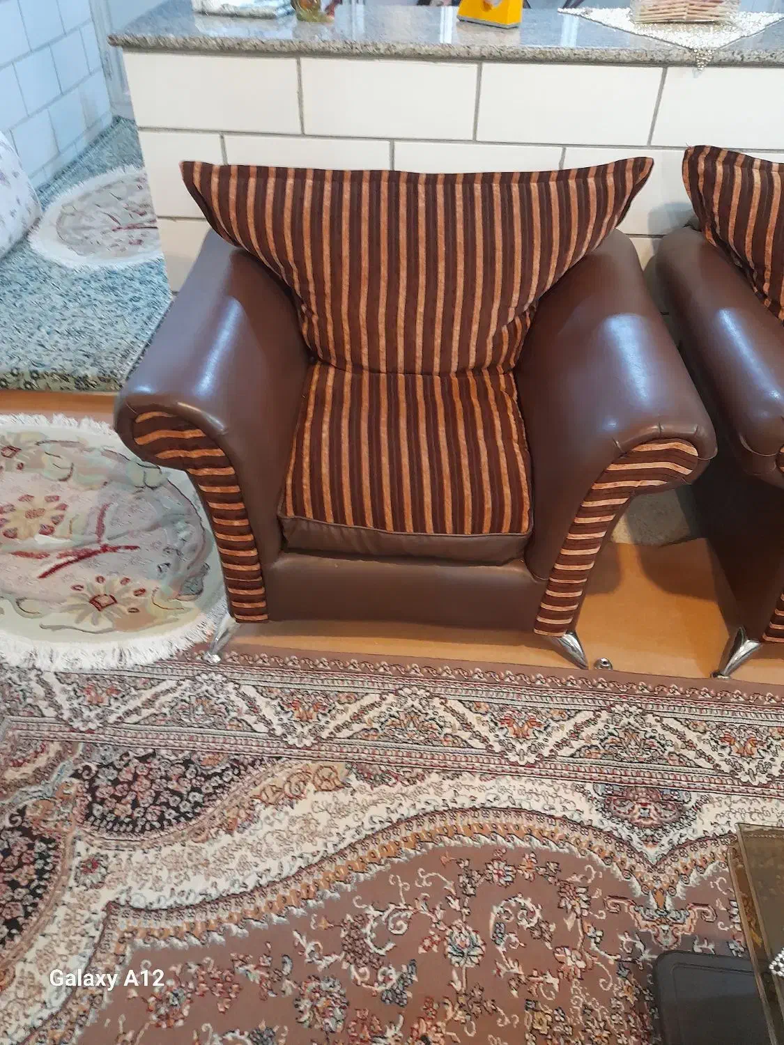 مبل ۸ نفره  چرمی پایه استل|مبلمان خانگی و میز عسلی|اراک, |دیوار