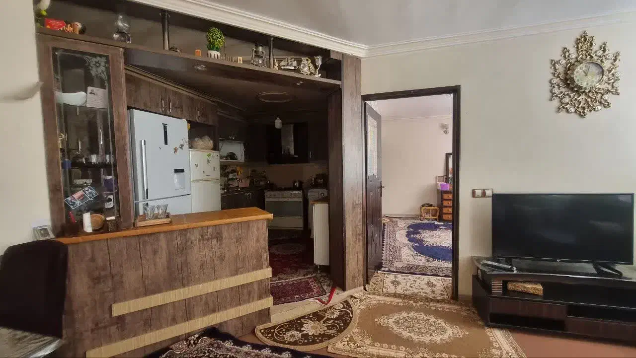 واحد۷۵متری بهارستان ۱۰|فروش آپارتمان|بهار, |دیوار