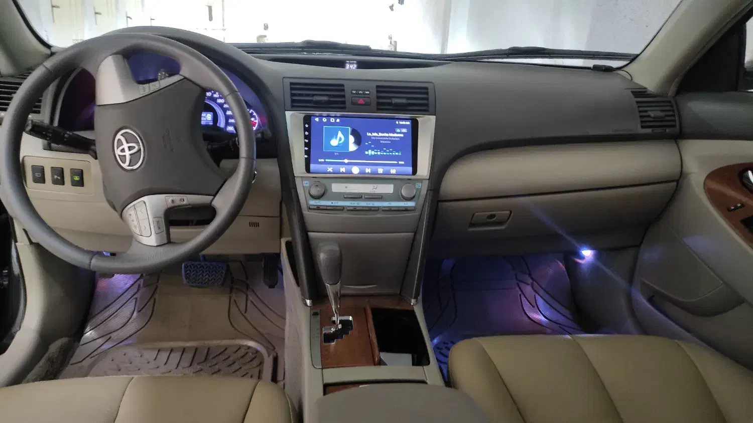 تویوتا آریون ۲۰۱۱ / گرند فول عمان|خودرو سواری و وانت|رشت, دیلمان|دیوار