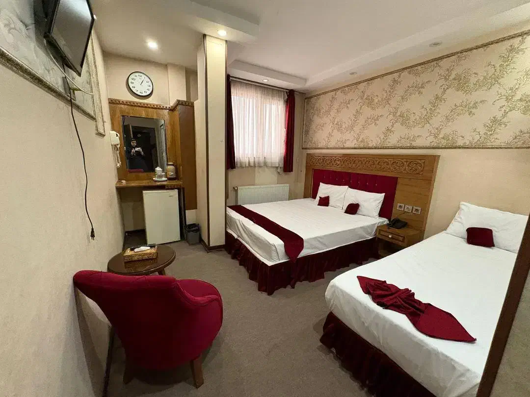 یاضامن آهو تور زیارتی مشهد الرضا ویژه آبانماه|تور و چارتر|قزوین, |دیوار