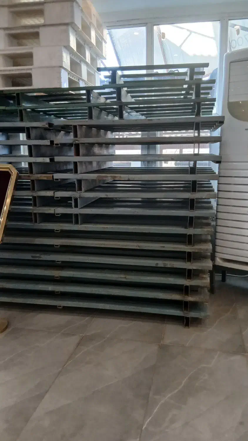 پالت... زیرباری اهنی|فروشگاه و مغازه|رباطکریم, شهرک صنعتی نصیرآباد|دیوار