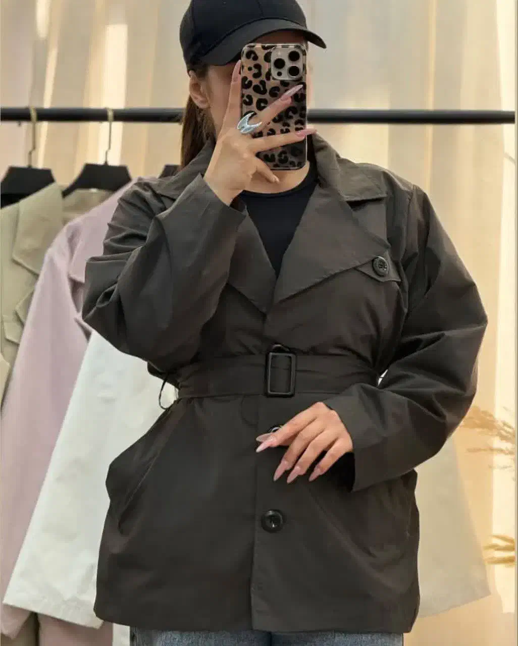 بارونی و لباس گرم|لباس|اشتهارد, |دیوار