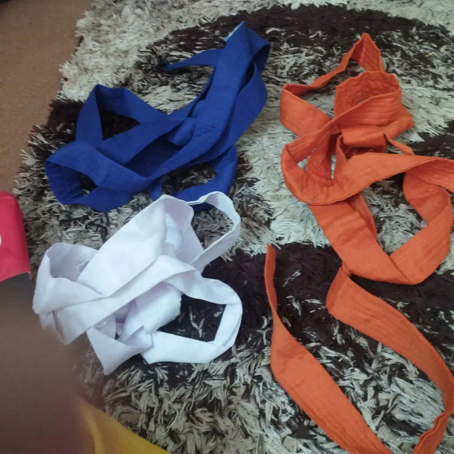 لباس کیک بوکس|لباس|کاشان, ولیعصر|دیوار