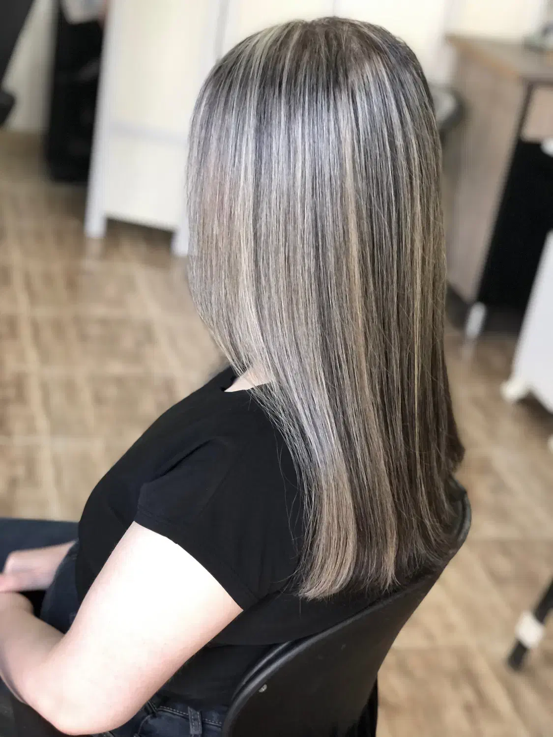 خدمات زیبایی بانوان|خدمات آرایشگری و زیبایی|بندر انزلی, معلم|دیوار