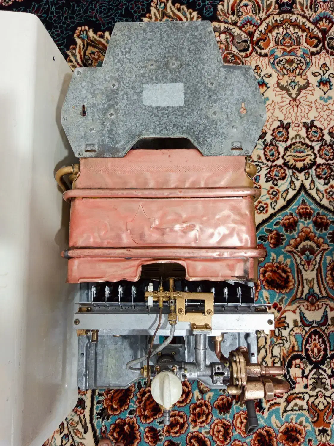 فروش یک عدد آبگرمکن بوتان دیواری B3112درحد نو نو|آبگرمکن، پکیج، شوفاژ|زابل, |دیوار