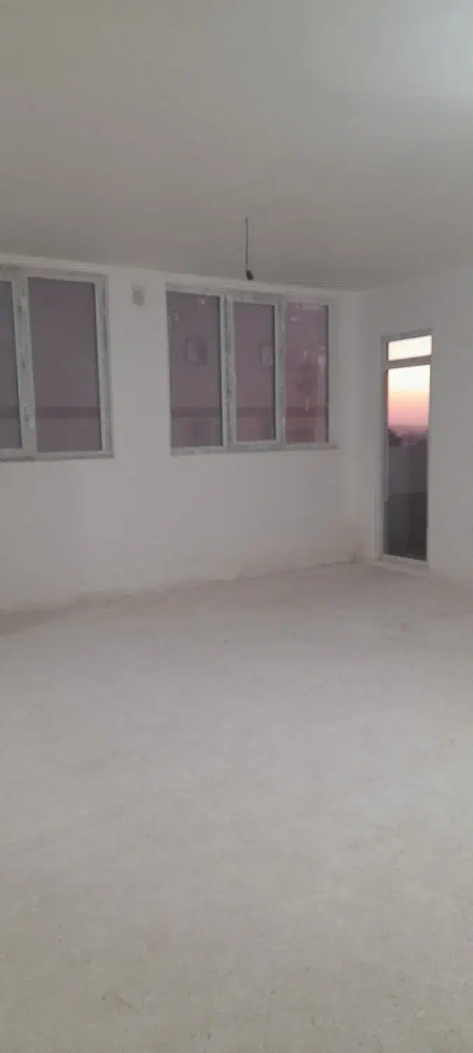 ۸۵آپارتمان در مفتح به قیمت ۲میلیارد طبقه ۵ دوخوابه|فروش آپارتمان|تبریز, |دیوار