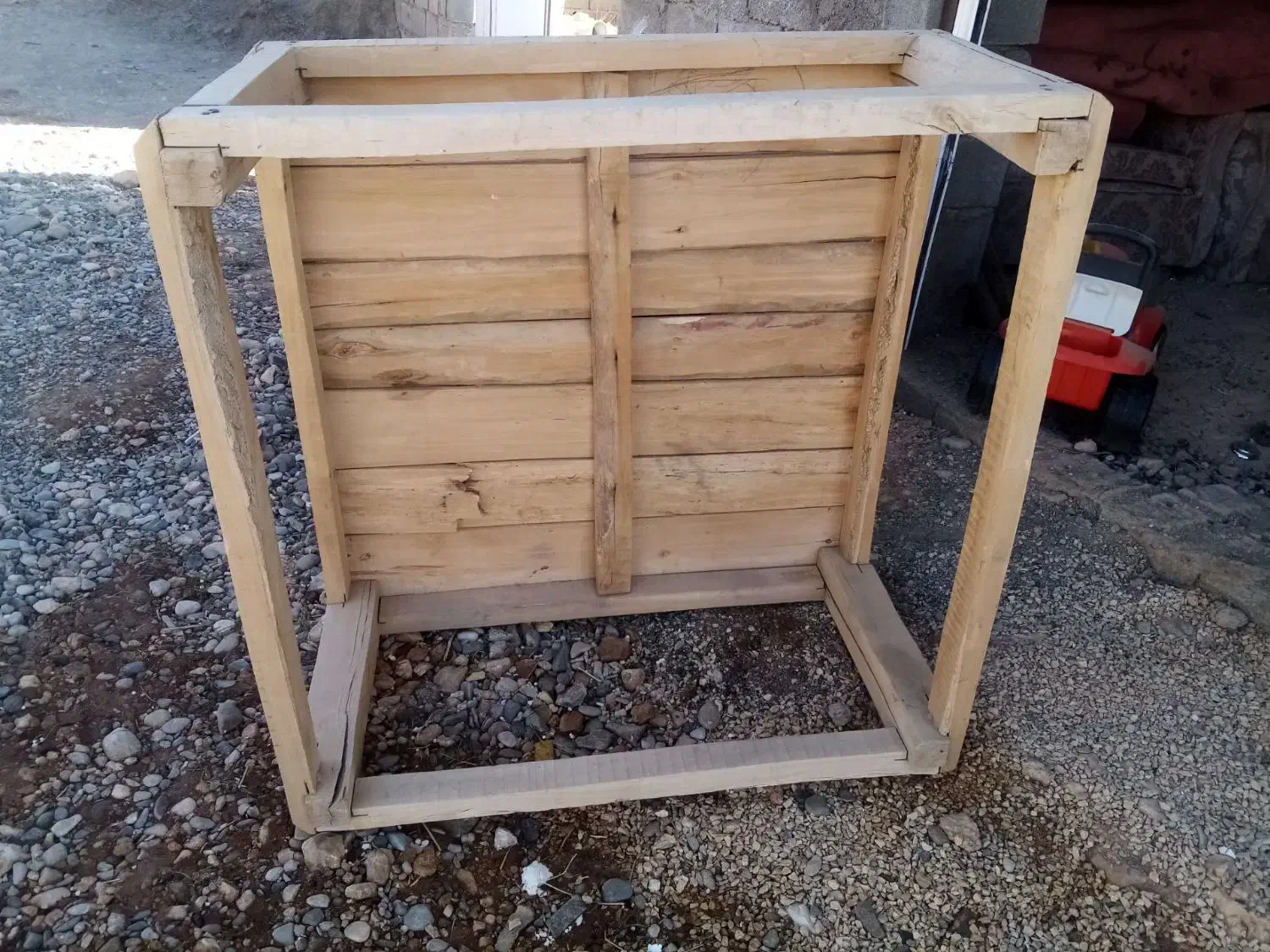 کرسی|مبلمان خانگی و میز عسلی|قیدار, |دیوار