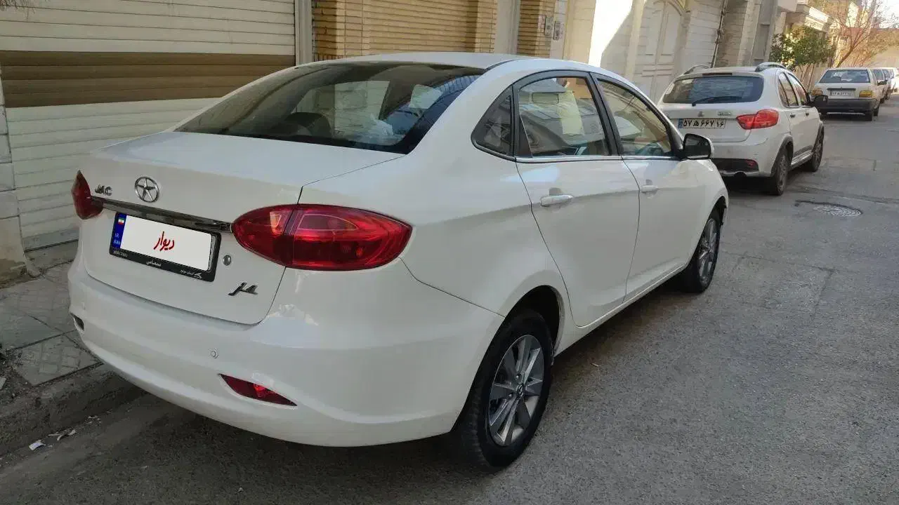 جک j4 عروسک|خودرو سواری و وانت|قم, باجک سه|دیوار