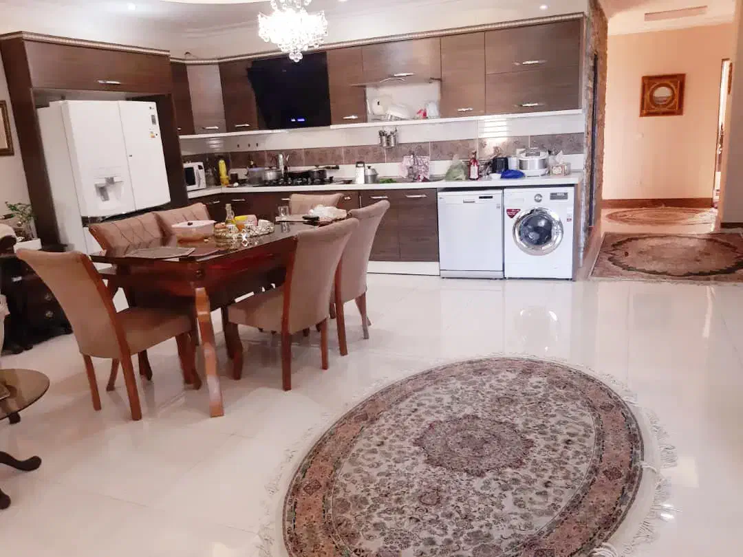 آپارتمان ۱۴۲ متری پذیرایی بزرگ در کریم آباد|فروش آپارتمان|تنکابن, |دیوار